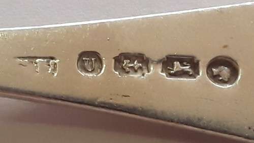Hallmarked silver condiment spoon.  Birmingham, 1869.  Weight:  11.98g
