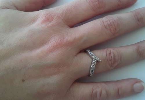 Designer solid sterling silver wishbone ring. Size: N (17mm)
