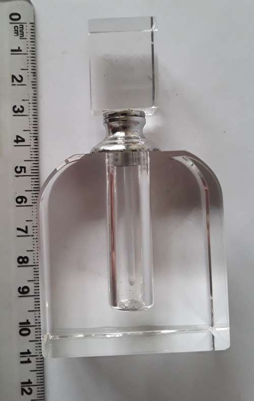 Gorgeous Vintage Art Deco Glass Refillable Perfume Bottle.