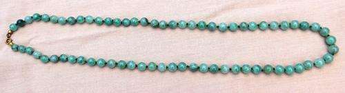 VINTAGE JADE BEADED NECKLACE