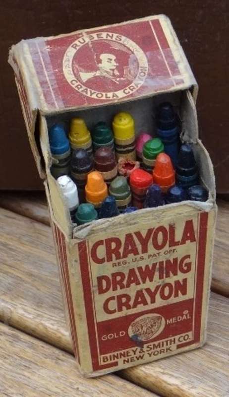 VINTAGE CRAYOLA CRAYON BOX WITH CRAYONS