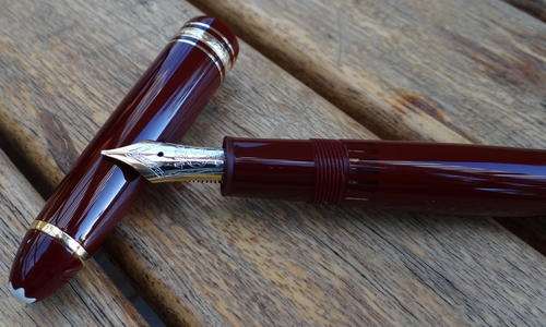 MONTBLANC MEISTERSTUCK LE GRAND 146 BORDEAUX FOUNTAIN PEN