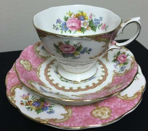 Royal Albert Lady Carlyle Trio