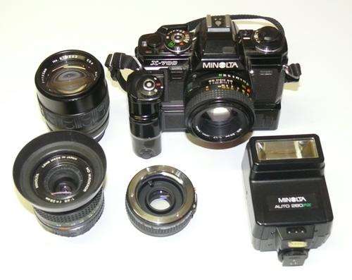 MINOLTA  X-700 photo camera 28mm +motor drive, lenses, etc.