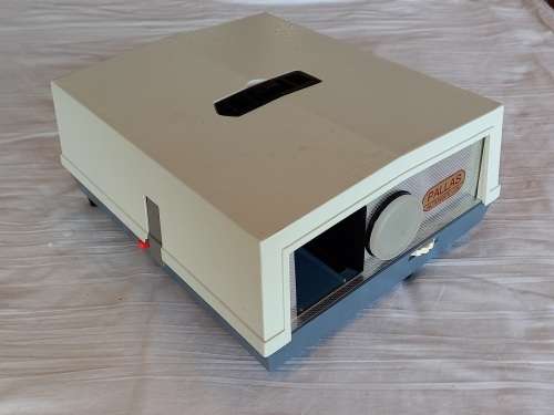 PALLAS Photo Slides Projector for 35mm photo slides.