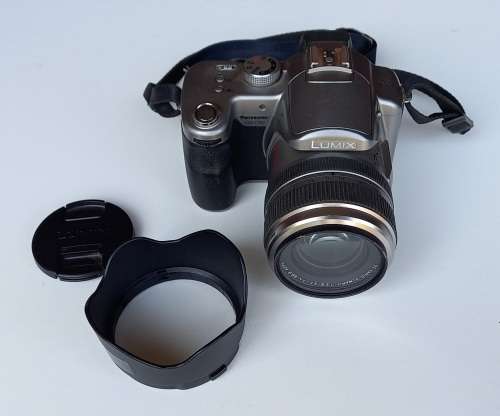 PANASONIC Digital camera LUMIX, 12x optical zoom, 101 Megapixels