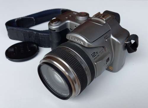 PANASONIC Digital camera LUMIX, 12x optical zoom, 101 Megapixels