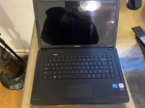 Compaq 15 inch Laptop *READ* (No Reserve)