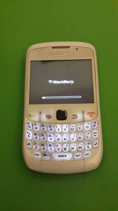 2 x Blackberry Curve 8520 Combo