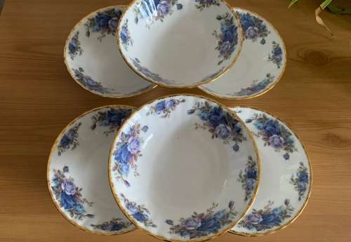 Tea/dinner set