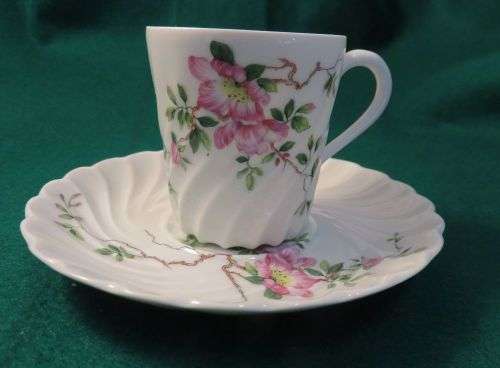 BEAUTIFUL  COFFEE CUP AND SAUCER   HAVILAND LIMOGES FRANCE  WITH BLOSSOM DETAIL