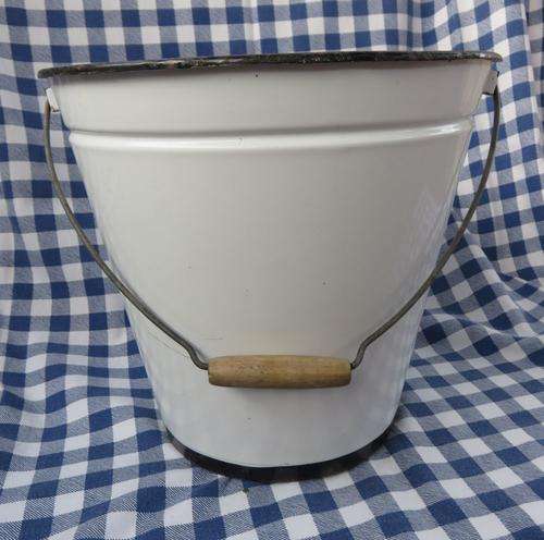 'SLOP EMMER " WITH LID   IN WHITE ENAMEL WITH BLACK