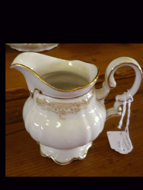 MILK JUG IN HUTSCHENREUTHER