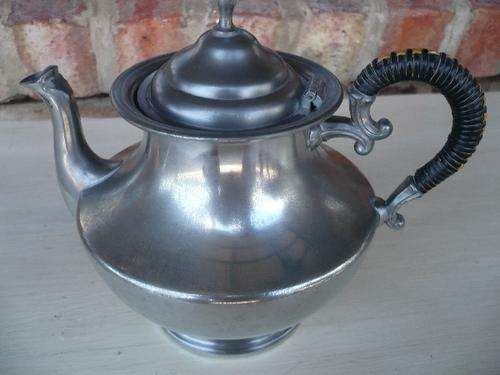 PEWTER TEA POT HOLLAND "CK"