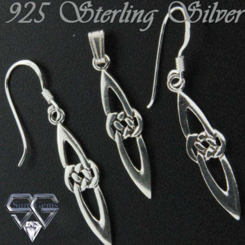 Solid 925 Sterling Silver set 35mm + 0.80g(earrings) + 29mm + 0.78g(pendant)