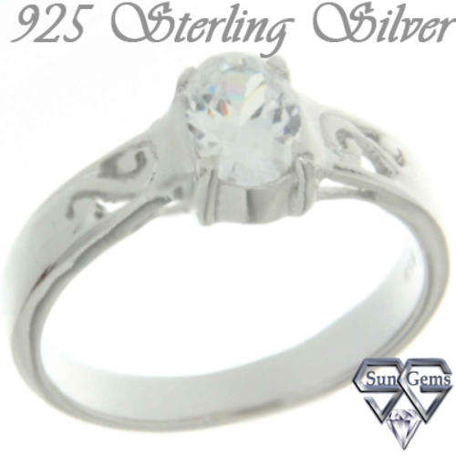 Solid 925 Sterling Silver & CZ ring size #4.5 + 3.34g