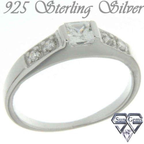 Solid 925 Sterling Silver & CZ ring size #6.5 + 3.72g