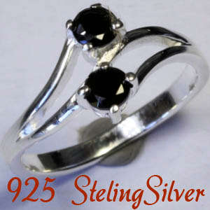 Solid 925 Sterling Silver & Russian created AAA++ CZ ring size 6.5# +2.36g