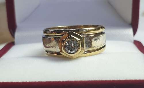 9ct Yellow and white Gold Diamond Ring