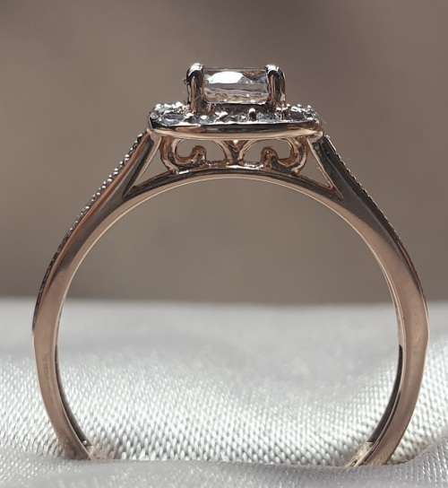 9ct Rose Gold Diamond Ring