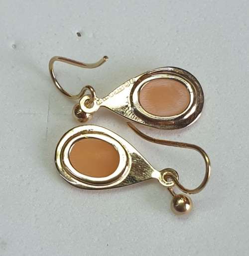 9ct Yellow Gold earrings