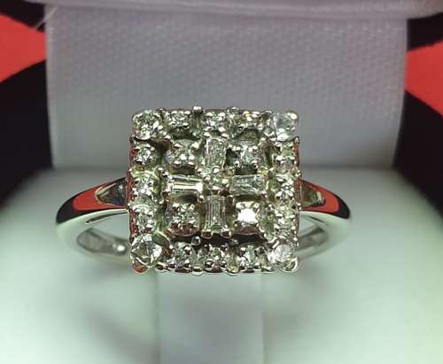 9ct White Gold Diamond Ring