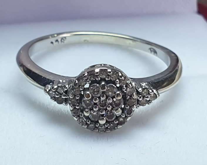 9ct White Gold Diamond Ring