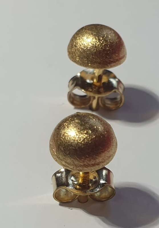 18 ct Yellow Gold Earrings
