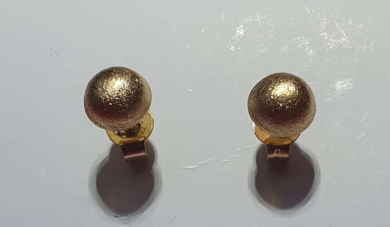 18 ct Yellow Gold Earrings