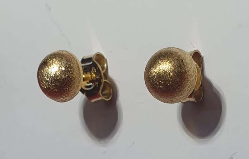 18 ct Yellow Gold Earrings
