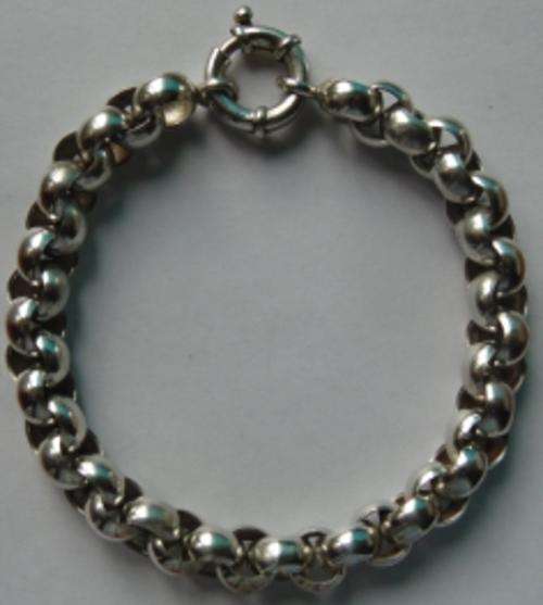 VINTAGE LARGE HALLMARKED SILVER THICK & HEAVY LADIES BRACELET.
