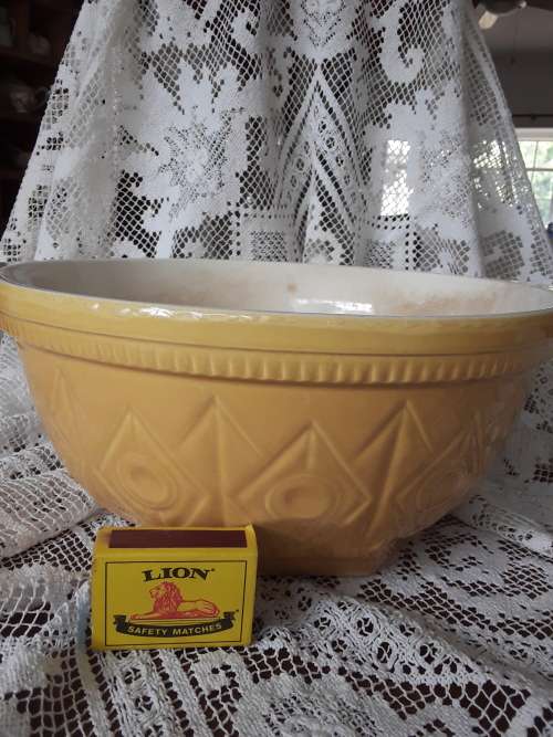 Vintage EEZY-WHIP Mixing bowl* large No.2*
