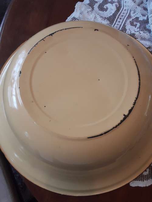 nice EXTRA- Large ENAMEL BASIN!!