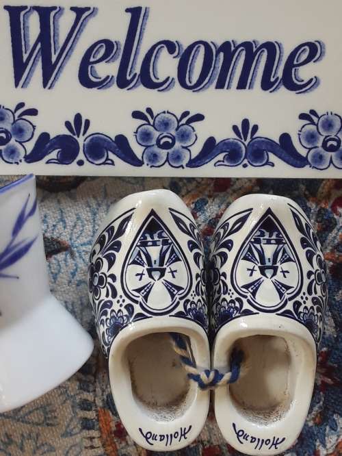 Lovely*Dutch wooden clogs*Blue & white "Welcome"sign +1 more