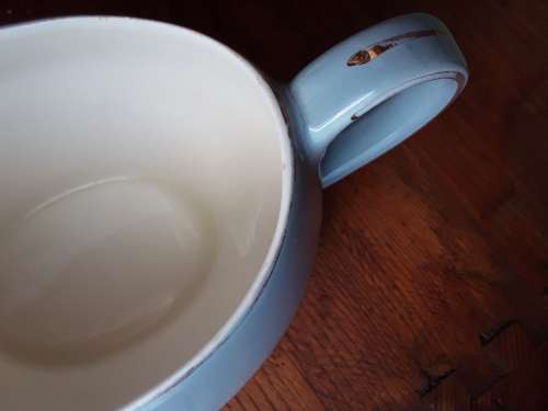 LOVELY**Pastel blue*Gravy boat*England