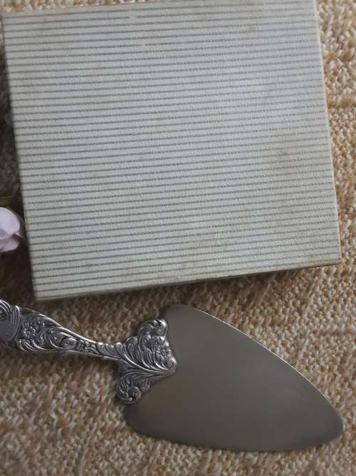 Dutch GERO*Cake lifter + boxed ELWEZETTA*Teaspoons! One Bid!!