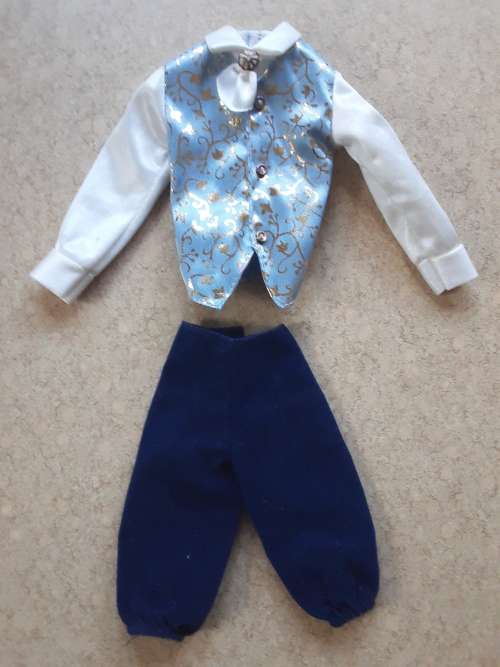 HANDSOME!! Scarce! Vintage KEN doll With hair!! (circa 1997) + extra ~1 Bid!!
