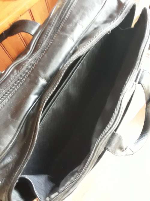 WOW!! BUSBY Full Leather Folio Executive Laptop Carry Bag!!!