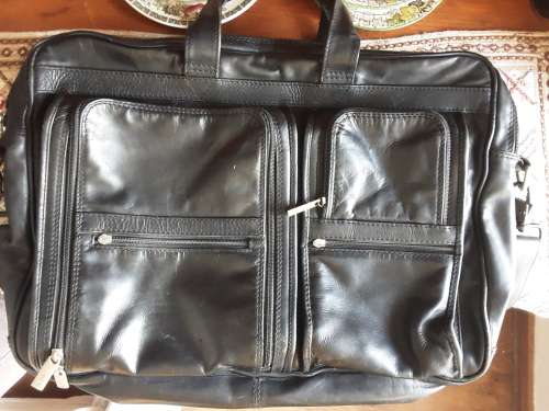WOW!! BUSBY Full Leather Folio Executive Laptop Carry Bag!!!