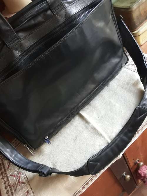 WOW!! BUSBY Full Leather Folio Executive Laptop Carry Bag!!!