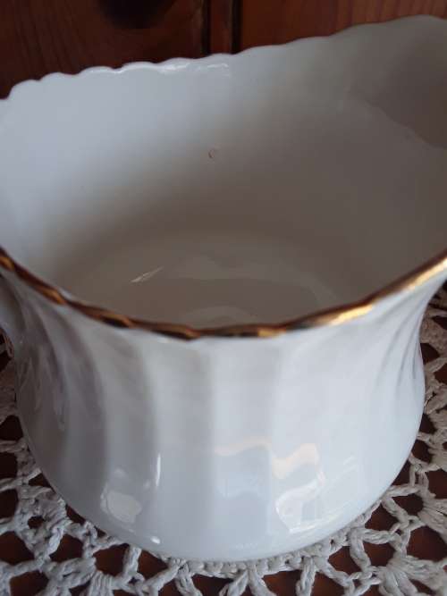 EXQUISITE!! Gold on White PARAGON Creamer & Sugar bowl ~ both 1 price!!