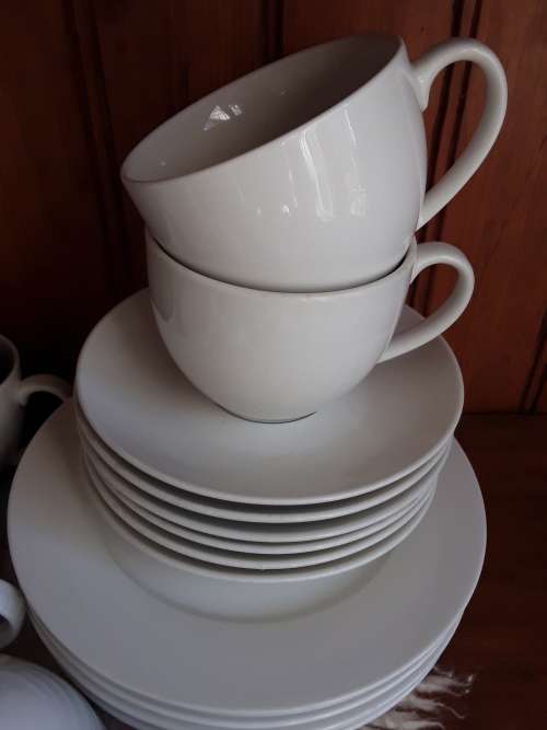 ABSOLUTELY Fantastic!! MAXWELL & WILLIAMS *White Basics* Tea Set! 1 Bid + Free sugarspoon