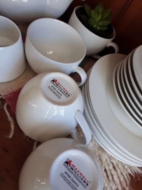ABSOLUTELY Fantastic!! MAXWELL & WILLIAMS *White Basics* Tea Set! 1 Bid + Free sugarspoon