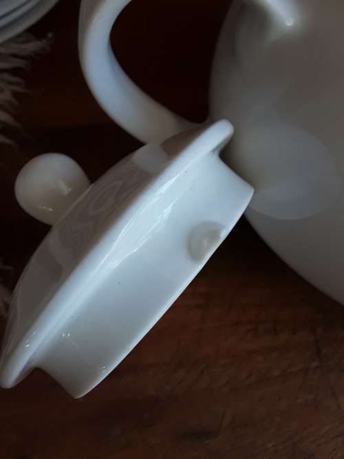 ABSOLUTELY Fantastic!! MAXWELL & WILLIAMS *White Basics* Tea Set! 1 Bid + Free sugarspoon