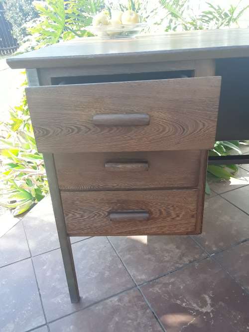 RETRO PARTRIDGE~Wood DESK ~ Vinyl sides 3 Drawers CUTE!!!