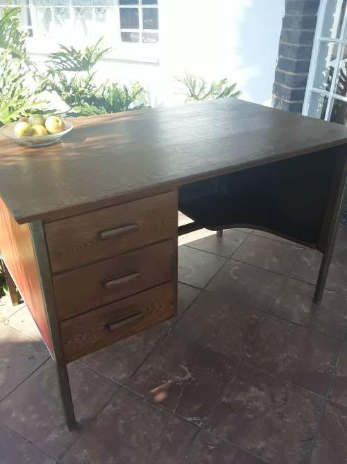 RETRO PARTRIDGE~Wood DESK ~ Vinyl sides 3 Drawers CUTE!!!