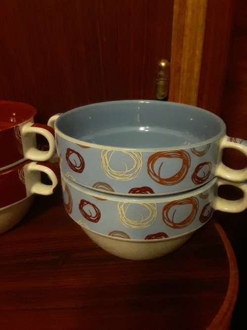 6 MODERN LIVING Spaghetti / Soup Bowls!!