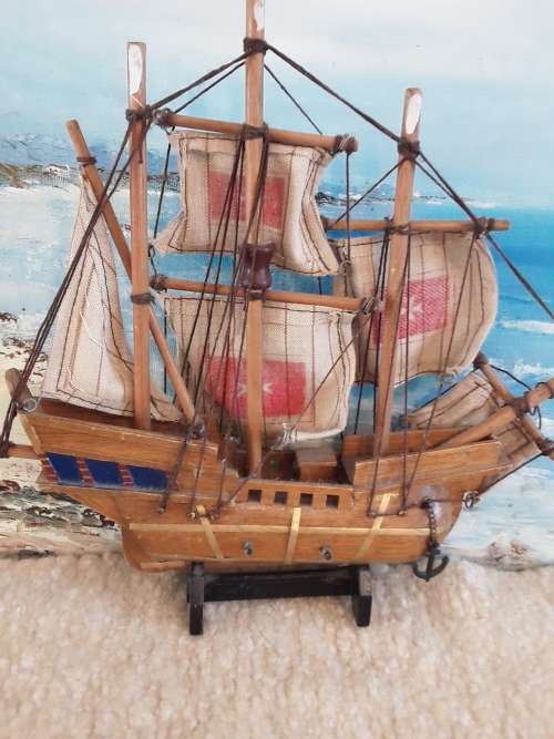 FOR the COLLECTORS!! *SHIP THEME* for Display ~ Model of VICTORIAN ship + Wall plate ~1 Bid!!