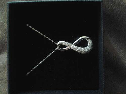 INFINITY diamond and white gold pendent (american swiss)