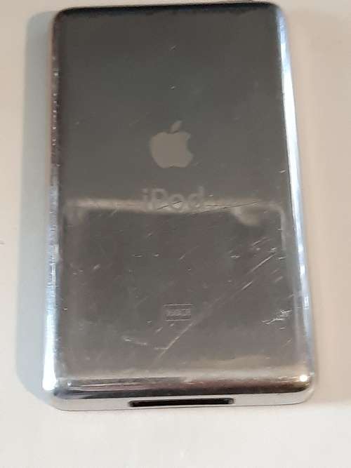 iPod Classic 160GB with some issues.